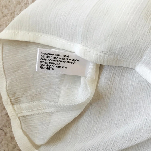 The Limited blouse White Ruffle collar top size small - Picture 16 of 16